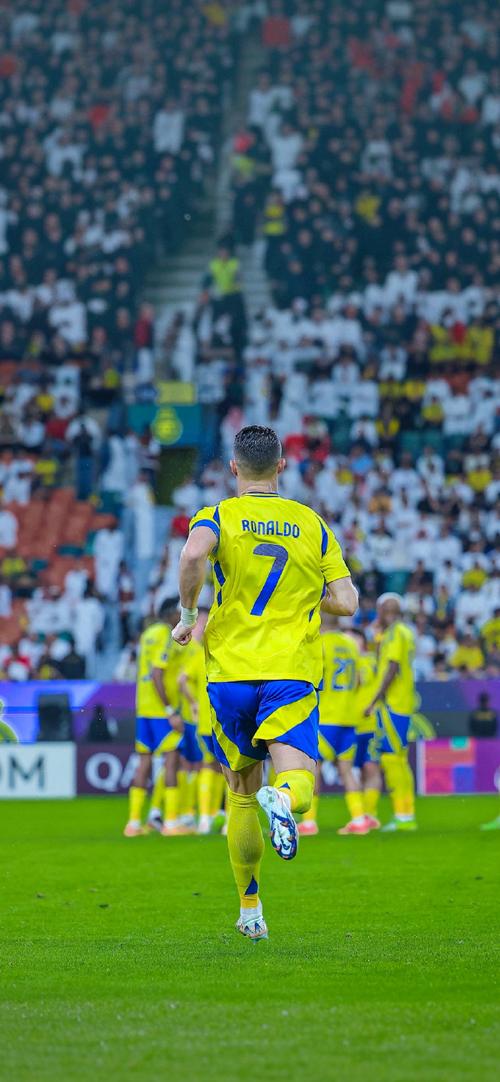 跟队记者：米兰内部否认了蒂亚戈-席尔瓦可能回归的传闻（队记：米兰方面否认蒂亚戈-席尔瓦回归传闻）