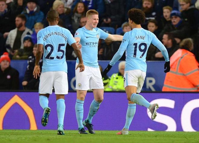 外线手感火热 比赛早早失去悬念（外线准星爆表，比赛提前定局）