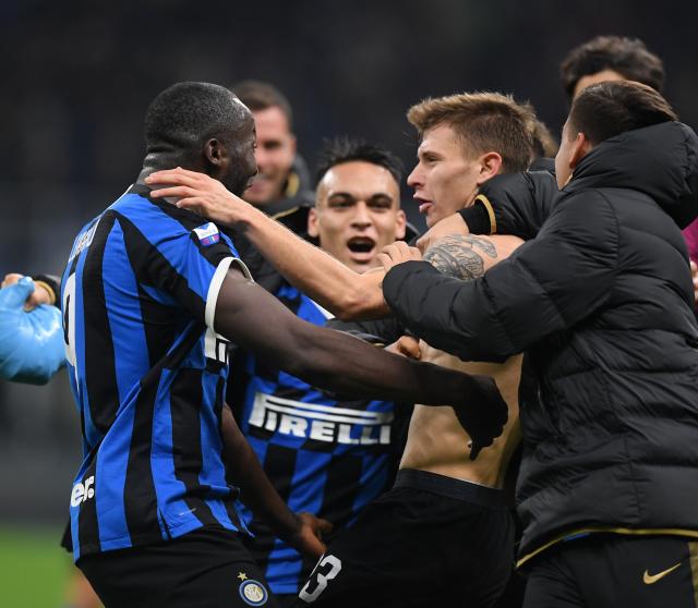 骄傲容易滋生狭隘，亚冠是为国出战，所以这个时候还...（自满易生狭隘，亚冠为国而战，此刻更应…）