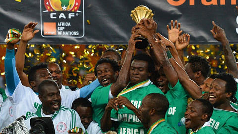 丰特：发生在诺坎普的票务事件堪称丑闻，现任管理层实在无能（丰特：诺坎普票务风波堪称丑闻，现任管理层表现不力）