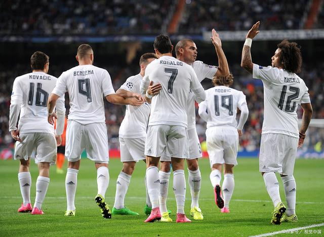 拜仁德甲时代第二次取得15连胜，上一次是在弗里克执教时期（拜仁德甲再度豪取15连胜，上一次是在弗里克执教时期）