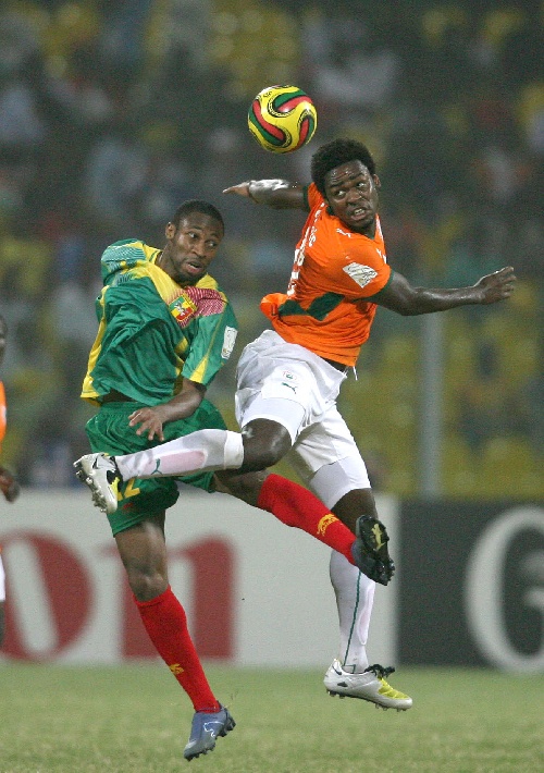 马切吉亚尼：奥古斯托客串不了右路；索默的扑救有问题（马切吉亚尼：奥古斯托不适合踢右路，索默的扑救存在问题）