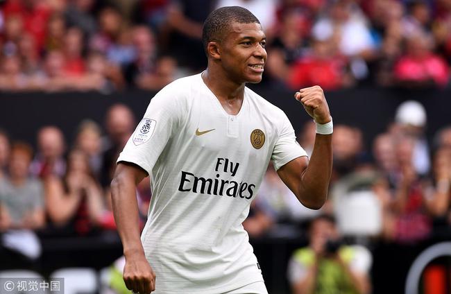 阿德里亚诺：感谢球迷还称我为皇帝；伊布是我合作过最强队友（阿德里亚诺：感谢球迷仍称我皇帝，伊布是我合作过最强的队友）