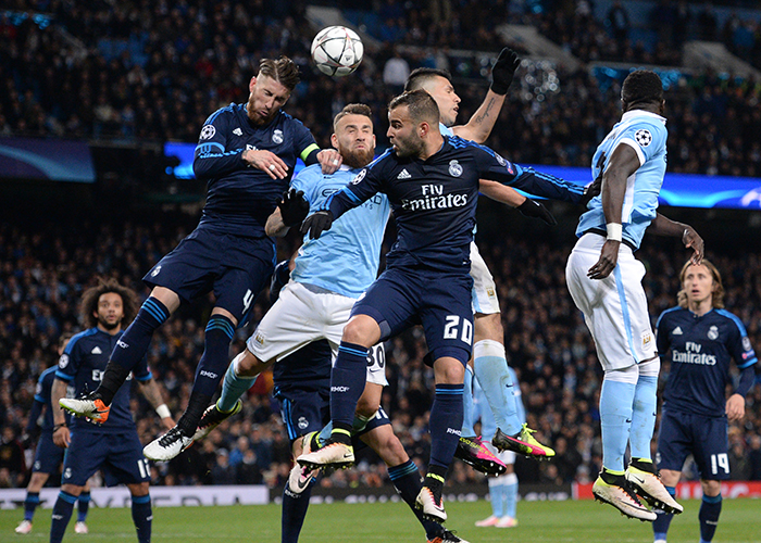 “苏超”决赛进行在即，人民海军泰州舰、南通舰为主队加油（“苏超”决赛在即，人民海军泰州舰、南通舰为主队助威）