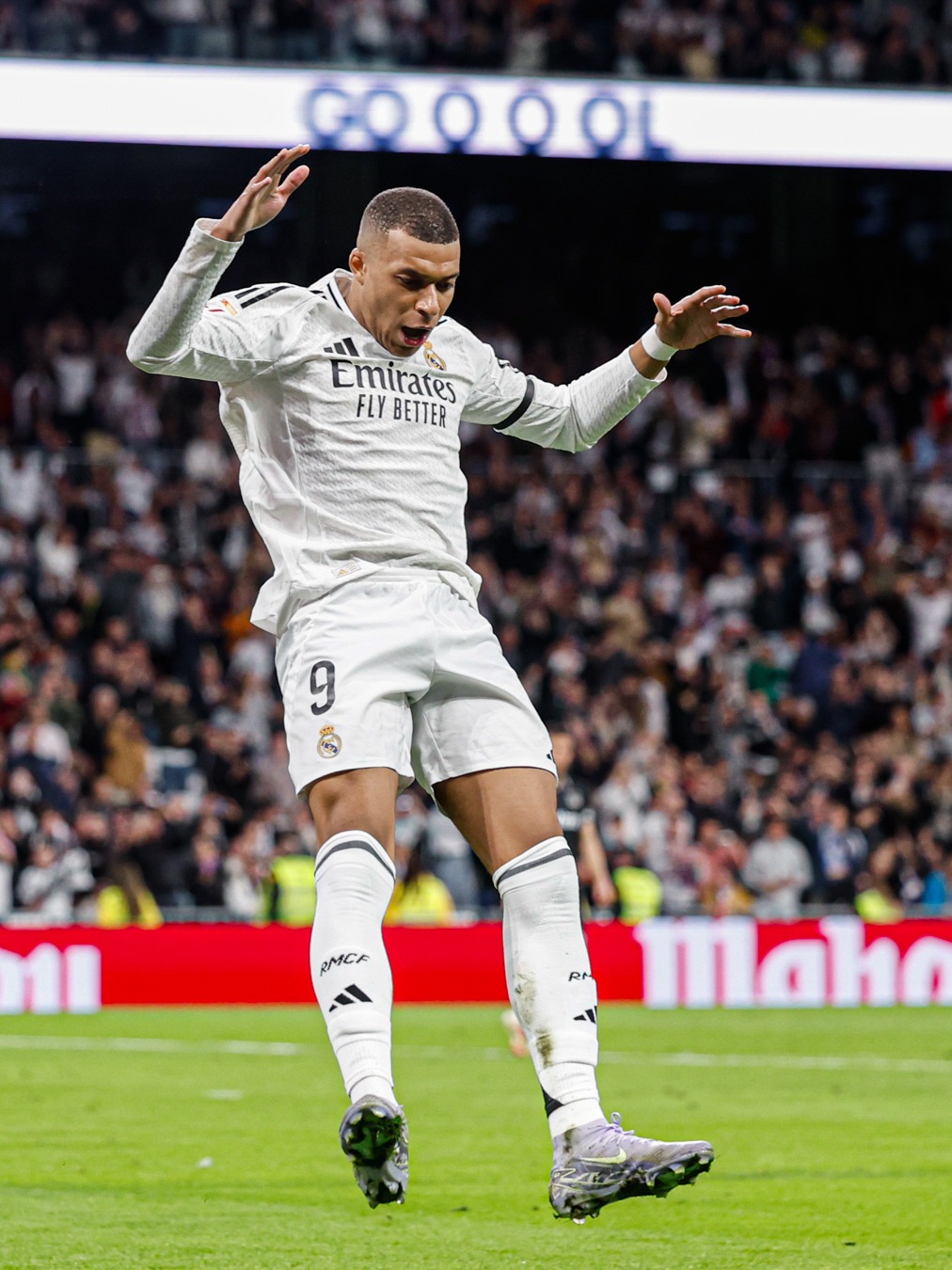 这脚传球太精准了