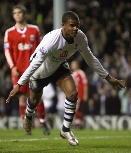 难打硬仗？枪手对阵英超前八有5场丢分，12月末再战维拉