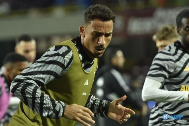 现役球员连续20+场次：亚历山大95场领跑，第二仅15场