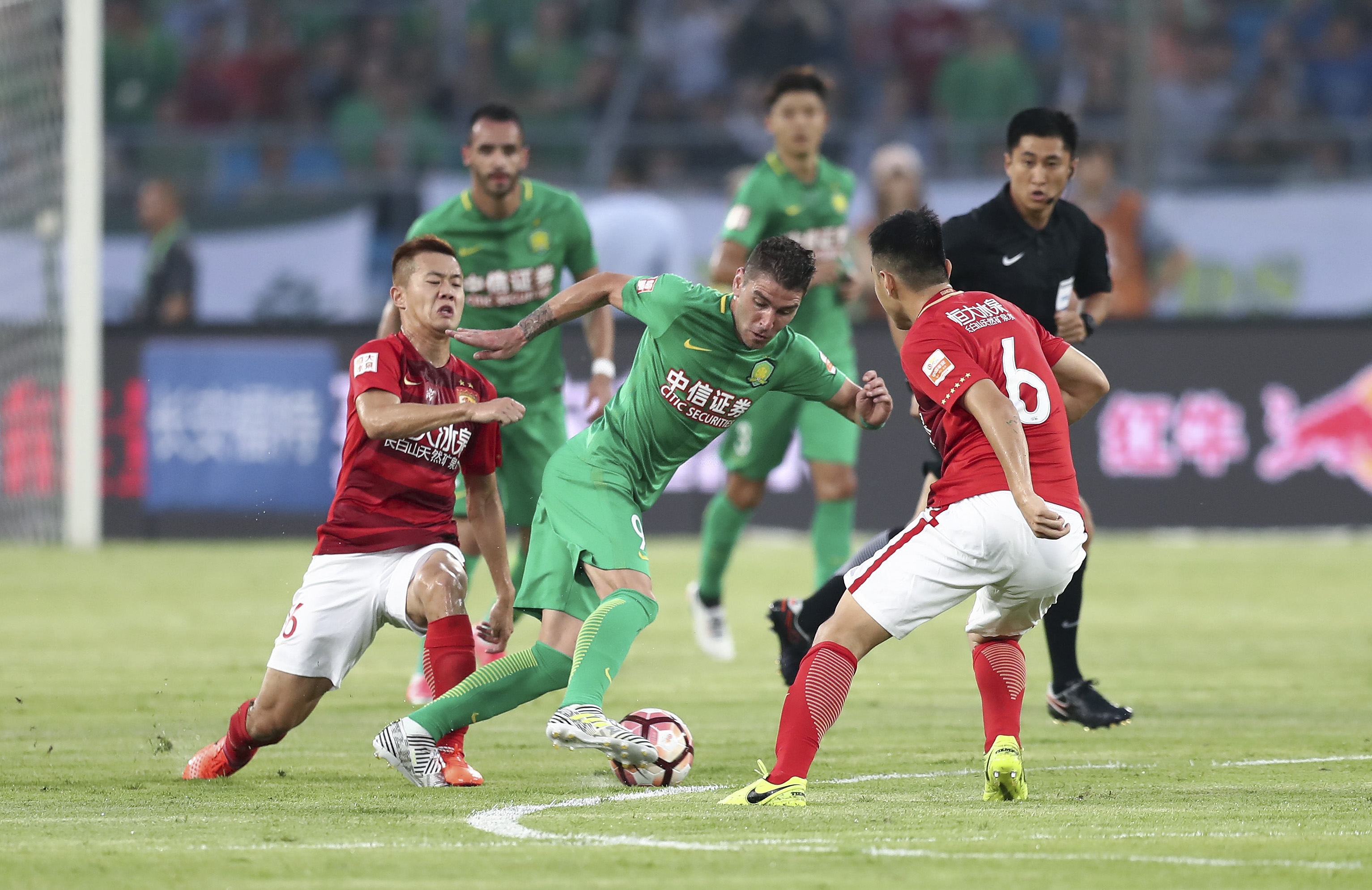 张外龙：向余望是中国足球未来的重要资源，我曾帮他重建信心